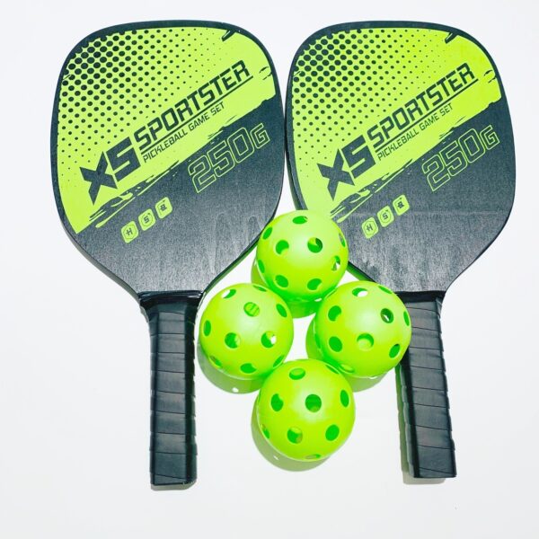 Sports Equipment 2 Rackets 4 Ball Set - Image 2